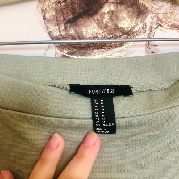 Mini pencil skirt - Picture 2 of 2